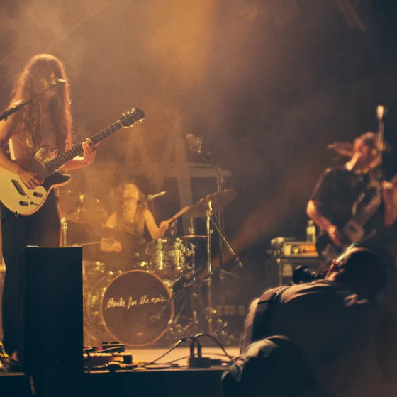 Concert de MADAM
Guitariste, bassiste et batteuse